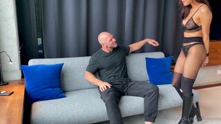 ruth lee with johnny sins onlyfans May-06-2025 new thin cool chick