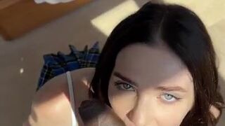 reislin onlyfans May-03-2025 close up vulva show