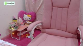 babydollasian586 hot slut fingering himself