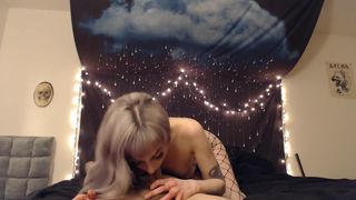 elle kat  Coveted aunt