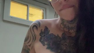 Leigh Raven OnlyFans   sultry whore naughty with a vibrator
