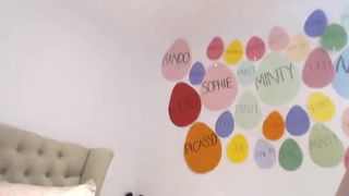 kitten_sophie Big breasted lady with huge ass caresses nipples