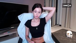 mikimakey Cute little doll communicates in free chat