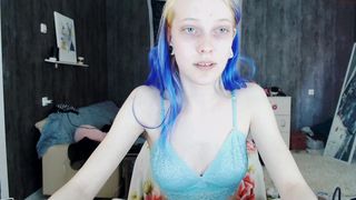 mississanta experienced slut caresses intimate places