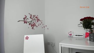 Sexxxyraisa without stopping caressing pussy