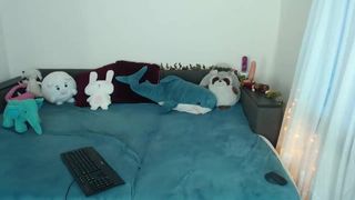 Cheryl sexy blonde gently masturbates cunt