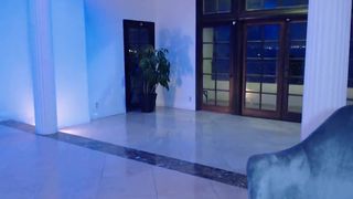 alexis arranged a wet show in fries