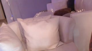 lili_jones crazy latina knees shaved holes