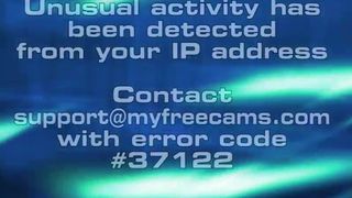 lilliecat pretty hottie fucks herself