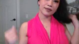 jade_lee dark haired babe digging with sex machine