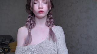 penelopa77 cute babe showing slut shapes