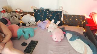 cheryl_blossom_ sweet and attractive babe masturbates