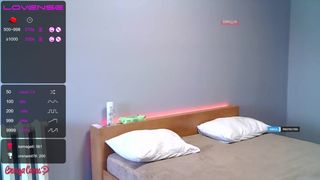 Secret-Girl  Dark-haired Yana