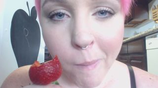 miley may manyvids naughty bitch shows pussy