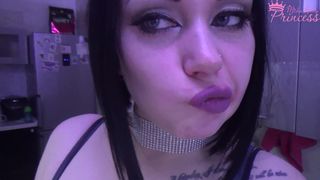 Mistress Misha Goldy manyvids sex with a massage therapist