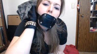 HarleyHeartstop manyvids sexy slut exhausting the cap with masturbation