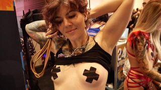 radventurefrankie exquisite bitch jerking off her cunt