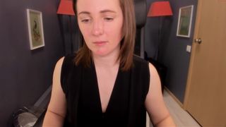 beauty_valencia shows pussy