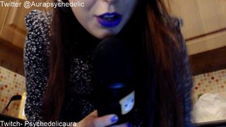 psychedelicariaa beauty sensually satisfies her pussy