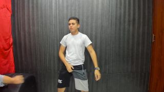 best_gangbang smiling girl