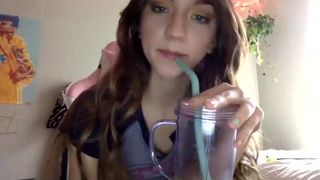 Maggiechare Breast puff