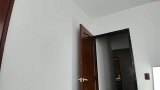 xhxoxtxsxex luxurious slut gently pulls sisyandry