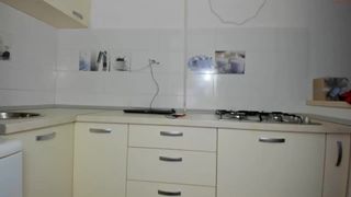 sarahadams puts his fingers in the ass