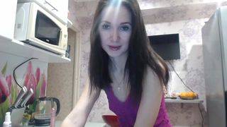 SWEET_LILY_69 Bitch in stockings tightly hammering herself with a bottle