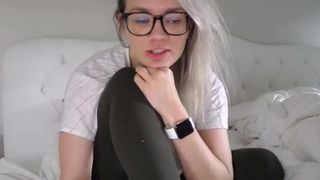 missjade Very small narrow cap