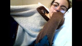 nerdygirl30  alluring woman shows vulgar essence