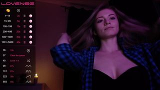 jollenne  cute babe exposes big tits