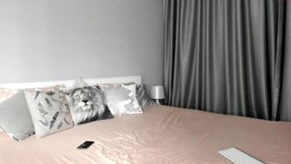 moniqueeass  hot prostitute poses in shorts