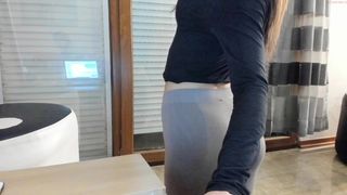 hotel77  hot lady furiously twirling big ass