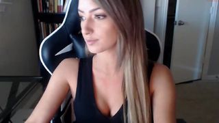 miss_bee sexy blondes and masturbation