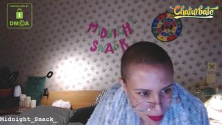 midnight_snack_ spectacular slut strokes her clit