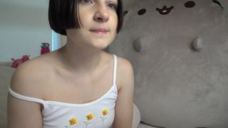 miacalvin69 teasing his gap with her middle finger