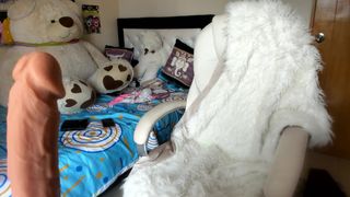 noemibcnz naughty bitch masturbates pussy sex toy