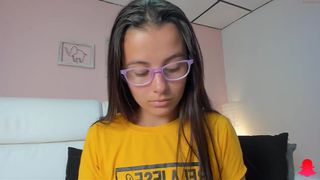 lilicarter_ mature confused masturbates shaved pussy