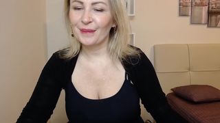 vivian_soul young slut fucks phallus cunt