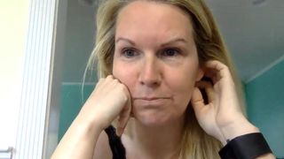 rachaelb gorgeous prostitute caresses shaved cunt