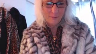 just_rachael mama is cumming heavily