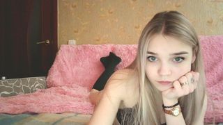 babyfromtheforest desired babe cums from erotic dance