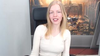 shhshandi naughty harlot - caresses big tits