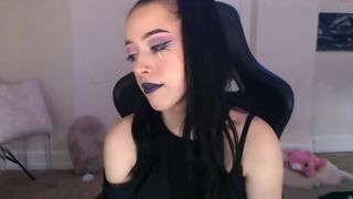 psilocybinskye sexy housewife gets fucked in the kitchen