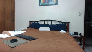 newpiper96 hot slut fingering himself