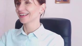 lady_ada burning leggy babe pulls clit