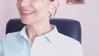 lady_ada burning leggy babe pulls clit