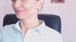 lady_ada burning leggy babe pulls clit