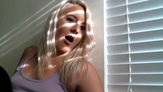 kitty_cox cool girl masturbates anus