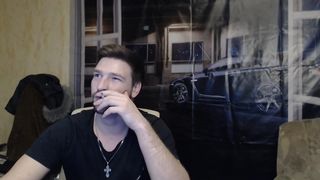 keyt_and_bruno fingers in pussy